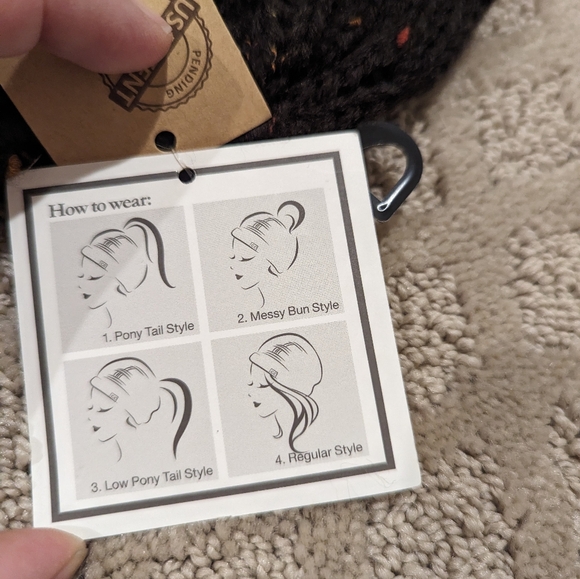 NWT C.C. Messy Bun Beanie - Picture 2 of 4